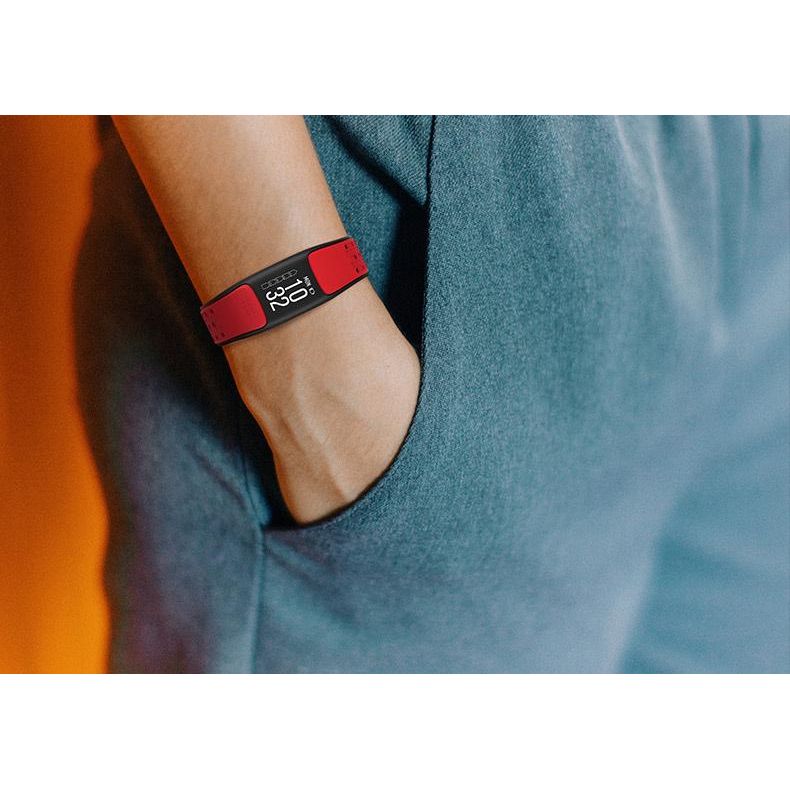 Smart Fit Sporty Fitness Tracker and Waterproof Swimmers Watch - Elite Water bottles