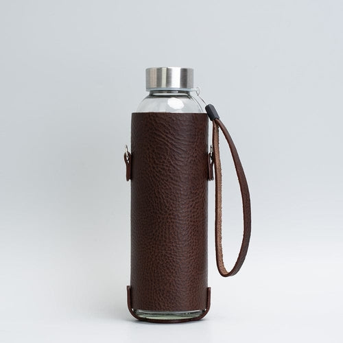 Leather water bottle holder with strap and glass bottle - Elite Water bottles